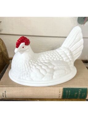 Vintage Westmoreland Hen On Nest White Milk Glass Split Tail TOP/LID Only